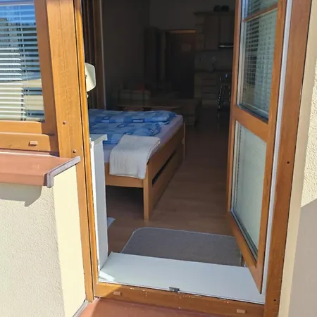 Donio - Direct On The Slope - Parking